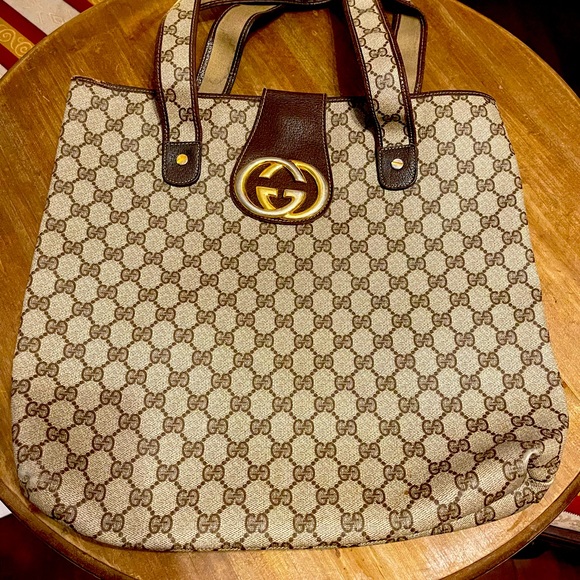 Gucci Handbags - Gucci CG Tote